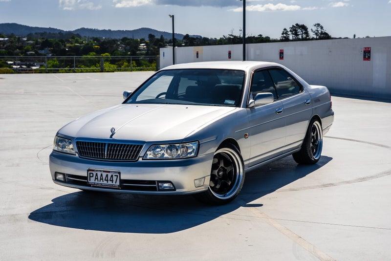 2000 Nissan Laurel