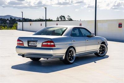 2000 Nissan Laurel - Thumbnail