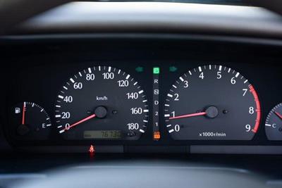 2000 Nissan Laurel - Thumbnail