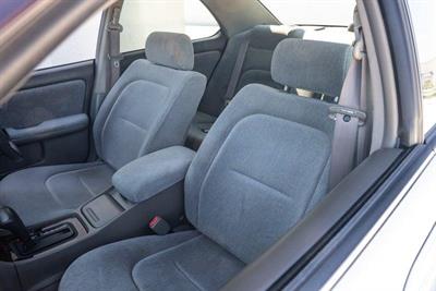 2000 Nissan Laurel - Thumbnail