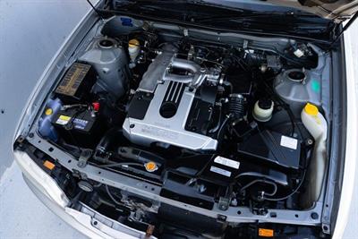 2000 Nissan Laurel - Thumbnail