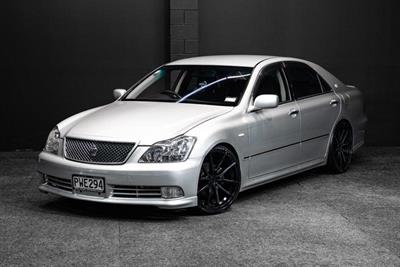 2004 Toyota Crown