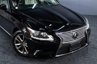 2013 Lexus LS 460 - Thumbnail