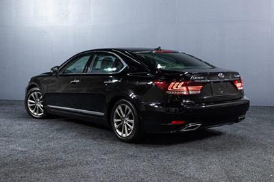2013 Lexus LS 460 - Thumbnail