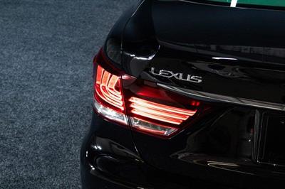 2013 Lexus LS 460 - Thumbnail