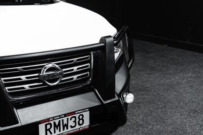 2016 Nissan Navara - Thumbnail