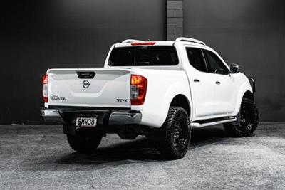 2016 Nissan Navara - Thumbnail