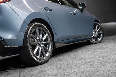 2020 Mazda Mazda - Thumbnail