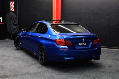 2012 BMW M5 - Thumbnail