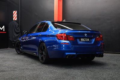 2012 BMW M5 - Thumbnail