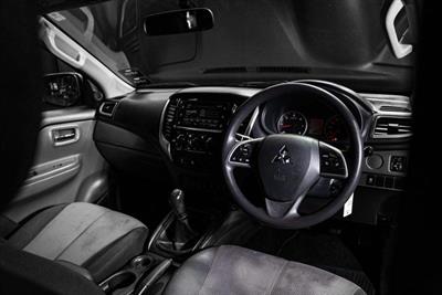 2018 Mitsubishi Triton - Thumbnail