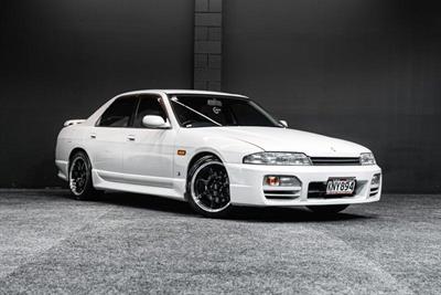 1996 Nissan Skyline - Thumbnail