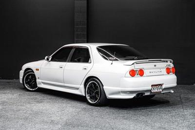 1996 Nissan Skyline - Thumbnail