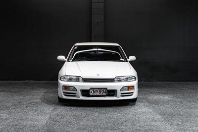 1996 Nissan Skyline - Thumbnail