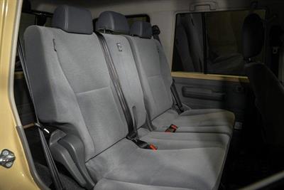 2025 Toyota Land Cruiser - Thumbnail