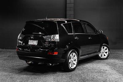 2008 Mitsubishi Outlander - Thumbnail