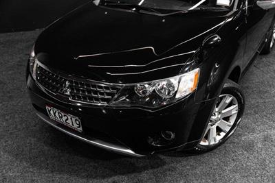 2008 Mitsubishi Outlander - Thumbnail