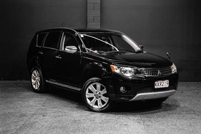 2008 Mitsubishi Outlander - Thumbnail