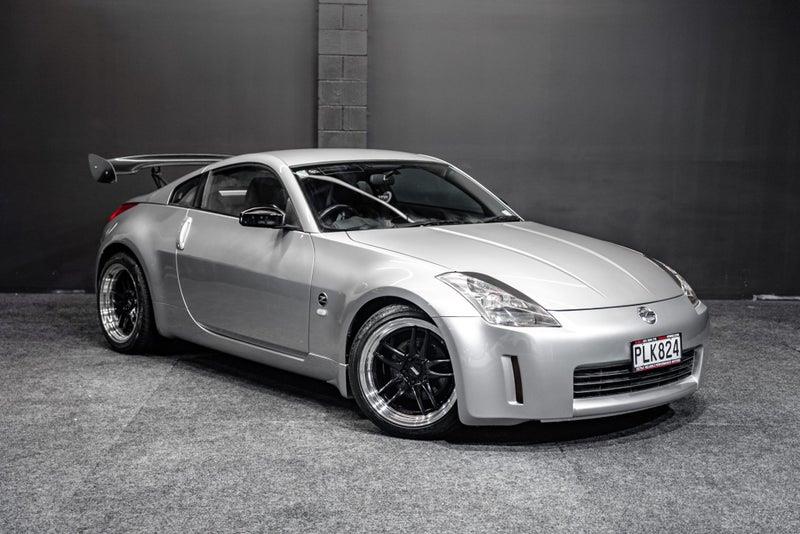 2005 Nissan Fairlady