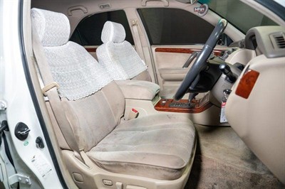 2000 Toyota Crown - Thumbnail