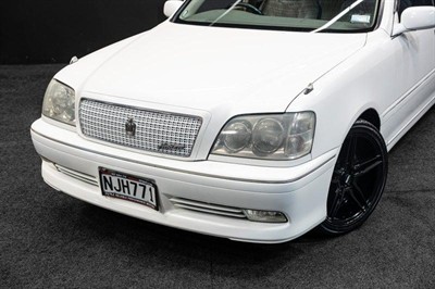 2000 Toyota Crown - Thumbnail