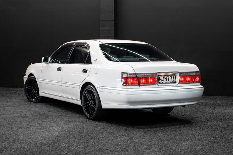 2000 Toyota Crown