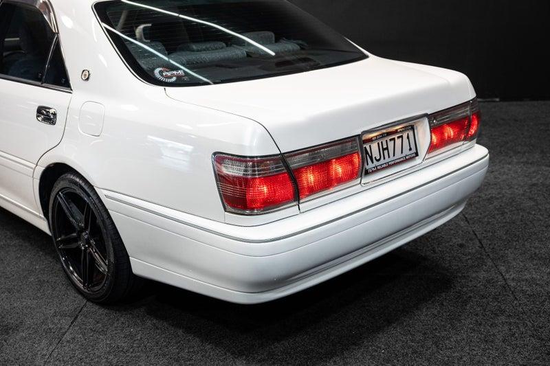 2000 Toyota Crown