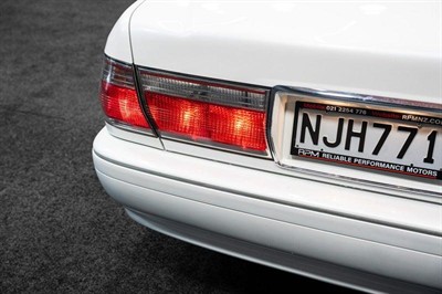 2000 Toyota Crown - Thumbnail
