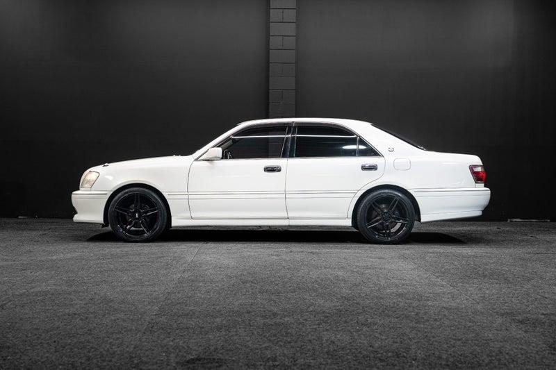 2000 Toyota Crown