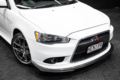 2014 Mitsubishi Lancer - Thumbnail