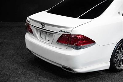 2012 Toyota Crown - Thumbnail