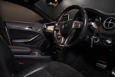 2014 Mercedes-Benz Cla - Thumbnail