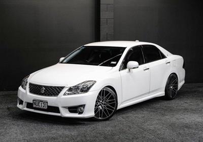 2011 Toyota Crown