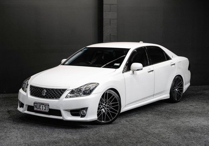 2011 Toyota Crown