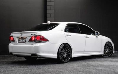 2011 Toyota Crown - Thumbnail