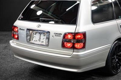 2005 Toyota Crown - Thumbnail