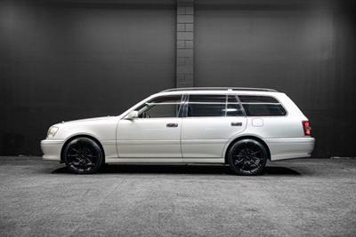 2005 Toyota Crown - Thumbnail