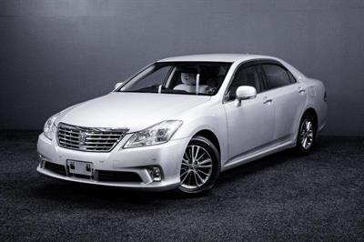 2012 Toyota Crown