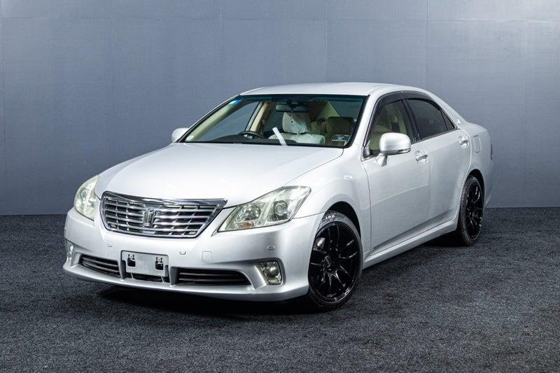 2012 Toyota Crown