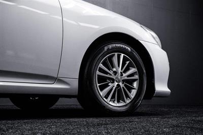 2012 Toyota Crown - Thumbnail