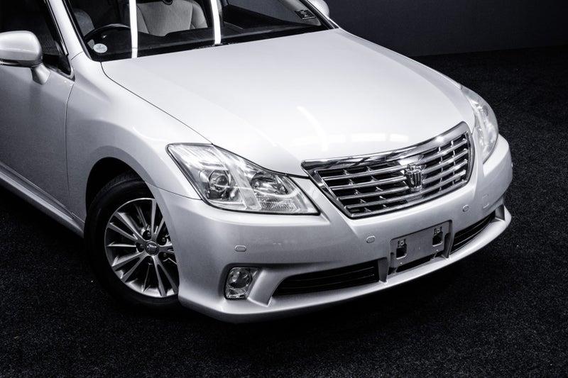 2012 Toyota Crown