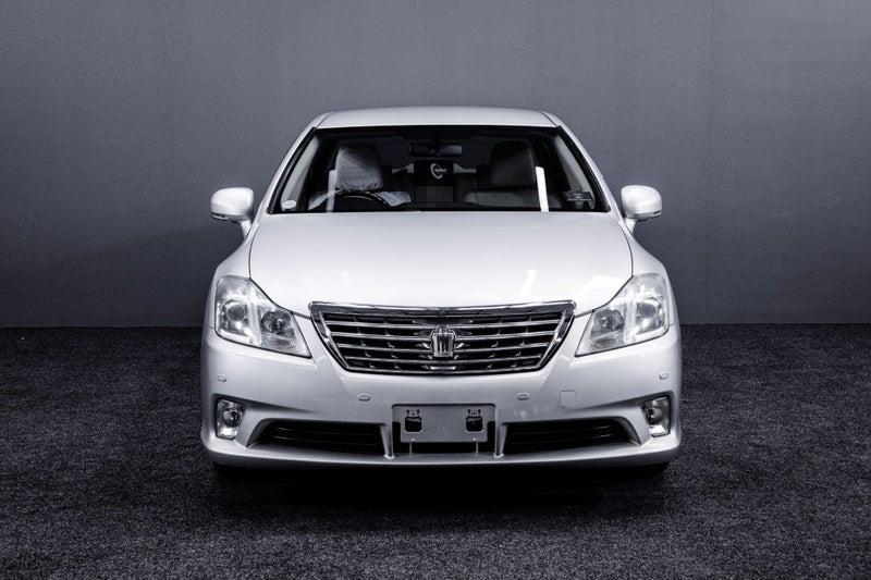 2012 Toyota Crown