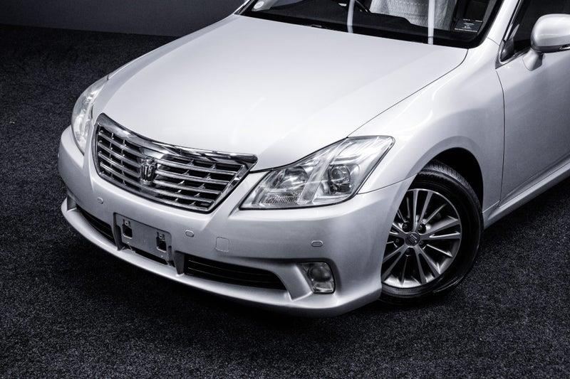 2012 Toyota Crown