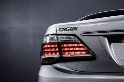 2012 Toyota Crown - Thumbnail