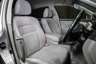 2006 Toyota Crown - Thumbnail