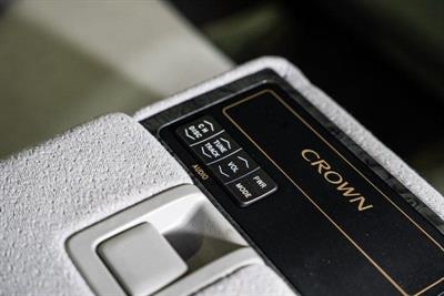 2006 Toyota Crown - Thumbnail