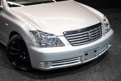 2006 Toyota Crown - Thumbnail