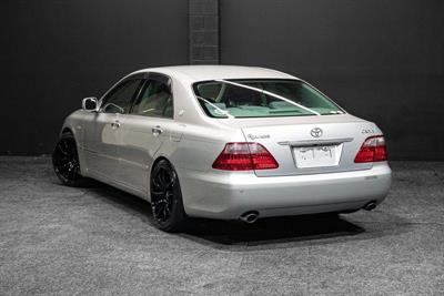 2006 Toyota Crown - Thumbnail