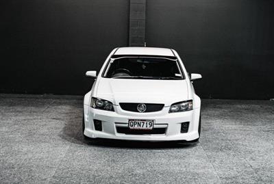2010 Holden Commodore - Thumbnail