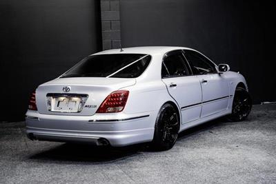 2005 Toyota Crown - Thumbnail